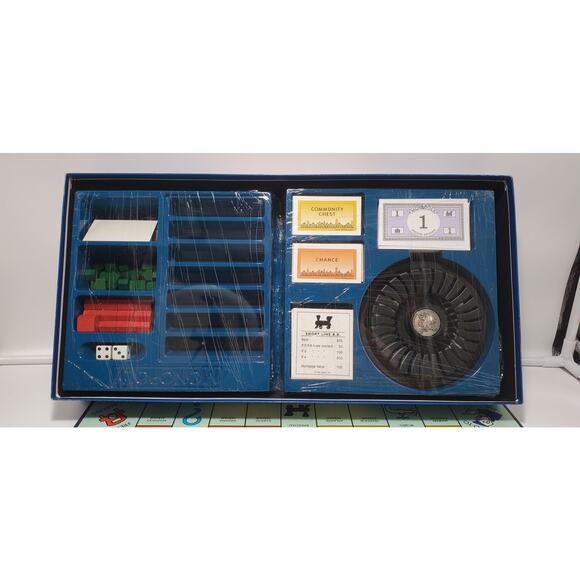 VTG Monopoly Deluxe Edition 1995 with Pewter Tokens (Rare) PRE-OWNED & COMPLETE - Picture 4 of 11